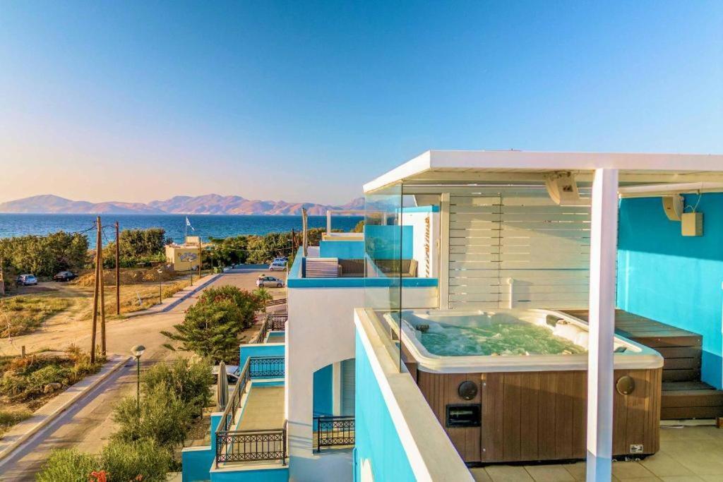 Seabreeze Villa - With Jacuzzi & Heated Pool Mastichari  Bagian luar foto